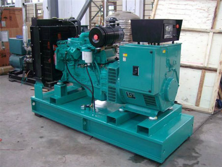 藤县200kw康明斯柴油发电机组图片 藤县200kw康明斯柴油发电机组图片